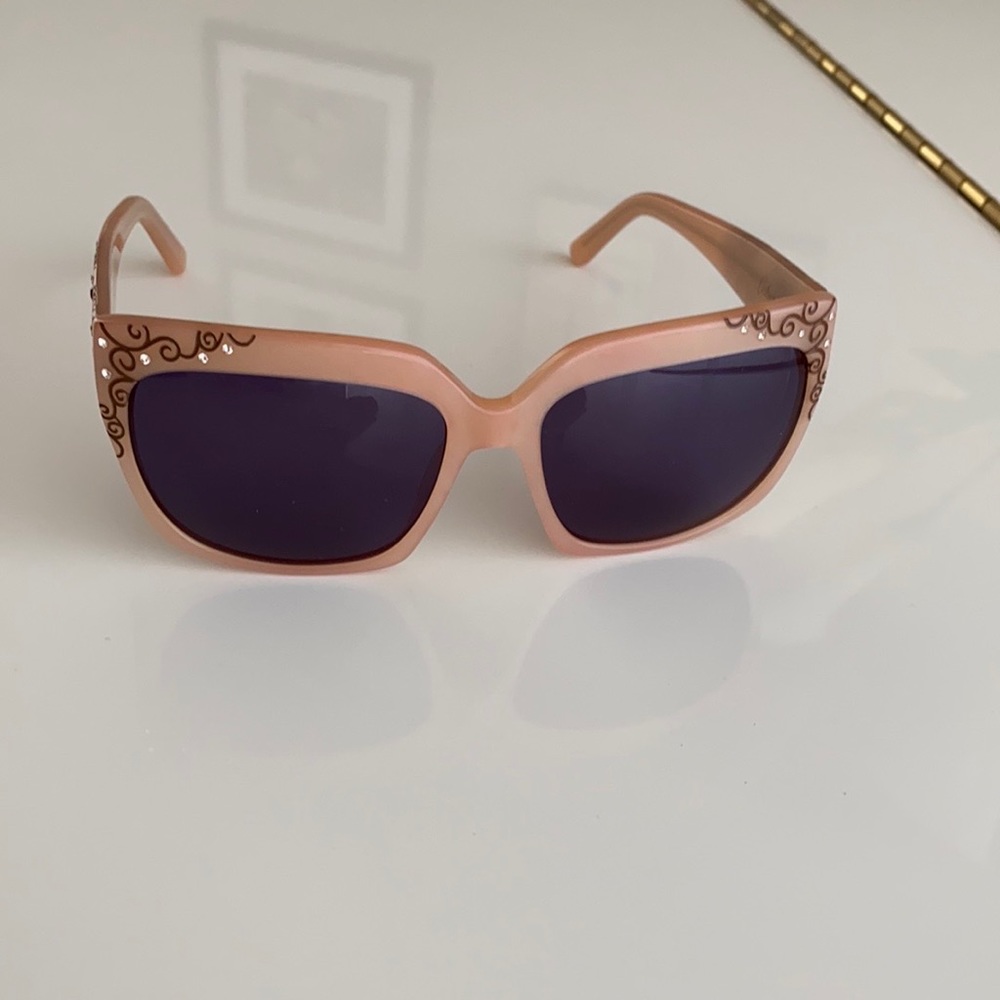 Judith Leiber  😎 CRYSTAL EMBELLISHED SUNGLASSES with Floral Design